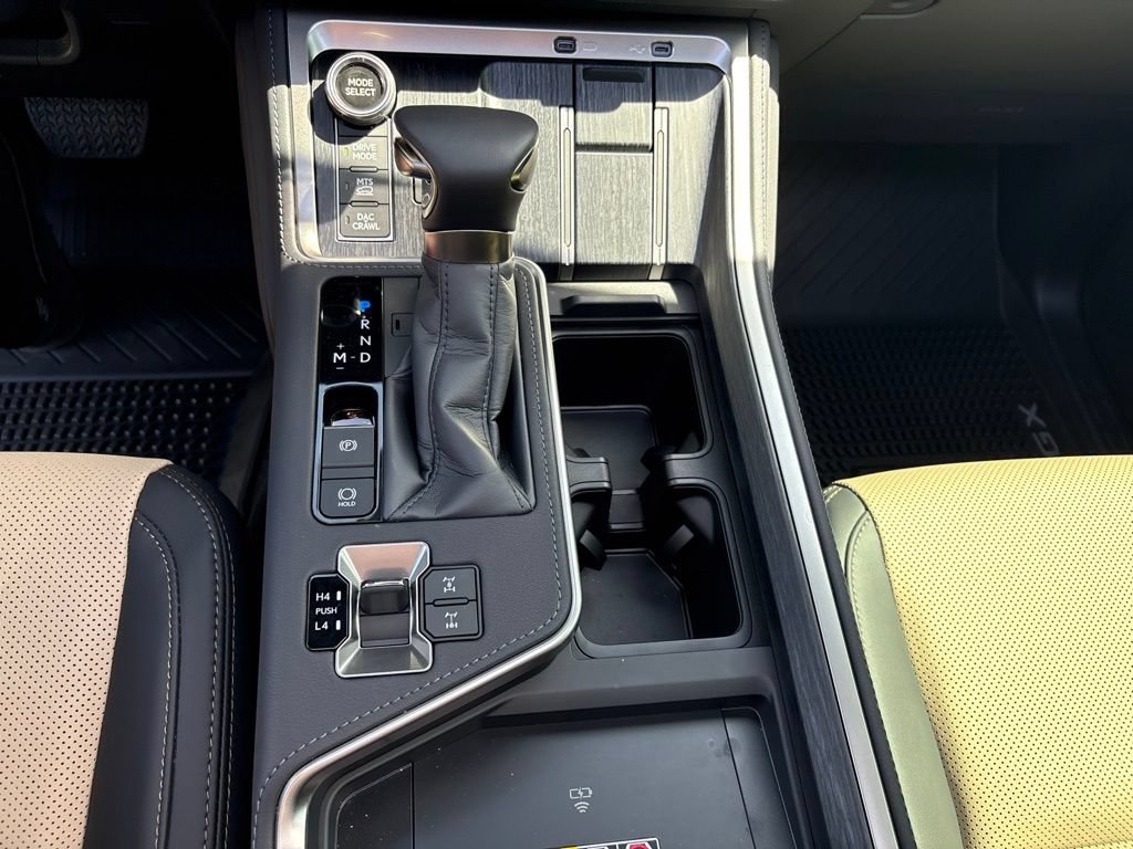Certified 2026 Lexus GX 550 AWD/4WD image 16