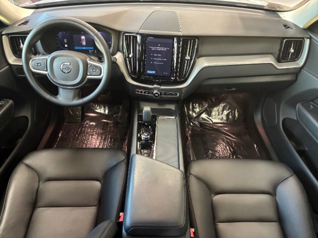 Used 2023 Volvo XC60 T8 Core w/ Climate Package image 3