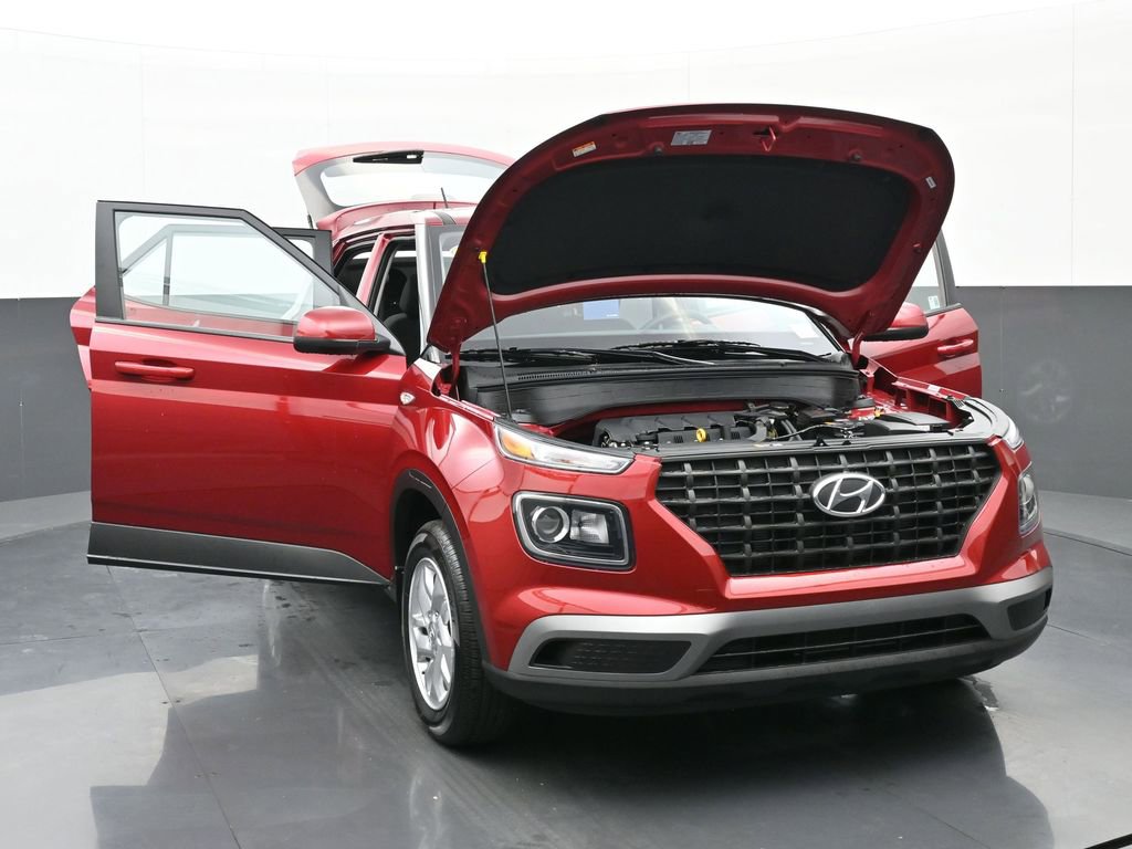 Certified 2025 Hyundai Venue SE image 43