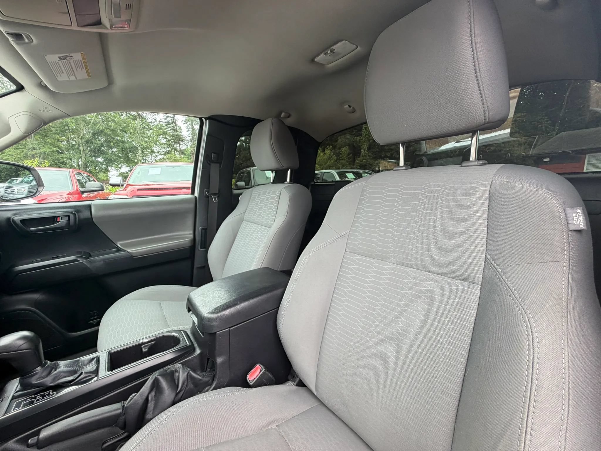 Used 2016 Toyota Tacoma SR RWD image 11