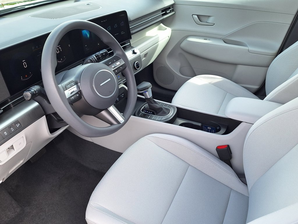 New 2026 Hyundai Kona SE AWD/4WD image 10