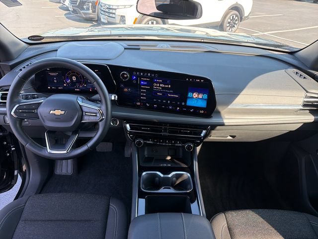Used 2025 Chevrolet Traverse LT w/ LPO, Cargo Package AWD/4WD image 14