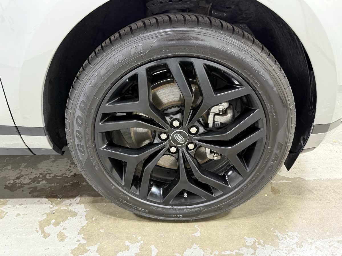 Used 2022 Land Rover Range Rover Evoque SE image 6