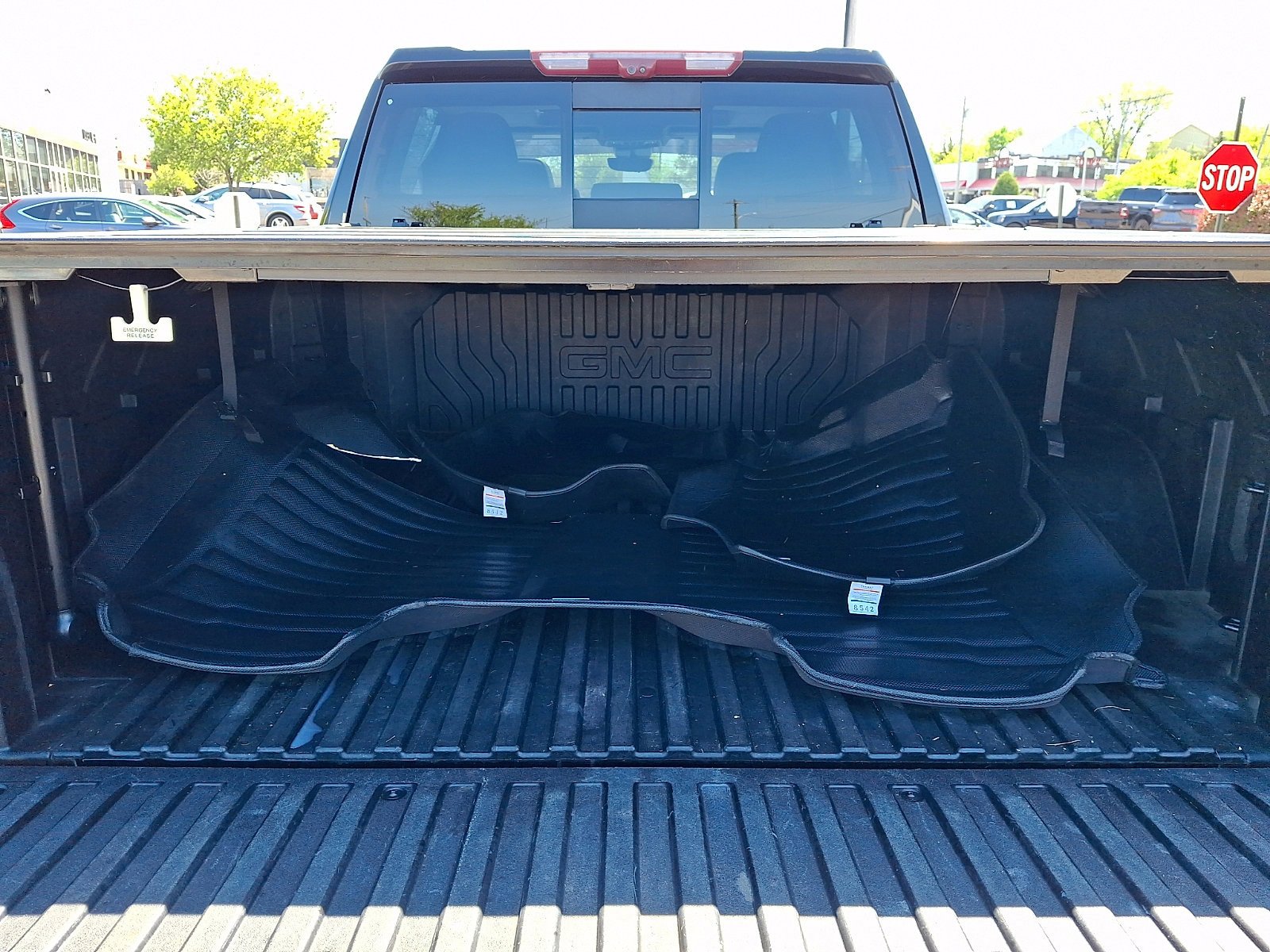 Used 2022 GMC Sierra 1500 Denali w/ Technology Package AWD/4WD image 29