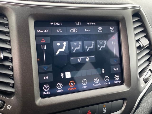 Used 2022 Jeep Cherokee Trailhawk w/ Comfort/Convenience Group image 12