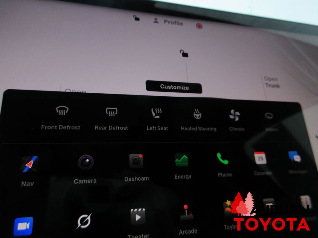 Used 2022 Tesla Model Y Long Range image 13