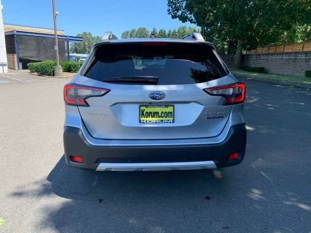 Used 2023 Subaru Outback Touring XT AWD/4WD image 4