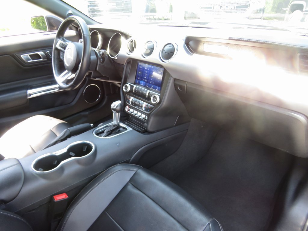 Used 2022 Ford Mustang Premium image 13