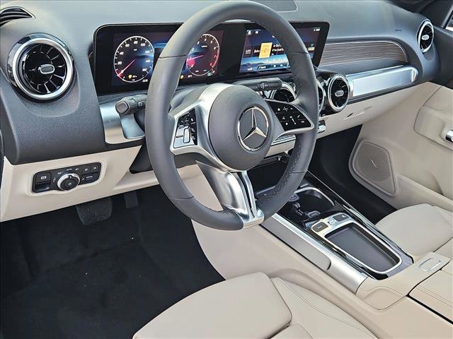 New 2026 Mercedes-Benz GLB 250 image 3