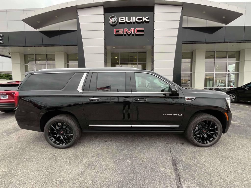 New 2026 GMC Yukon XL Denali w/ Sun & Power Step Package AWD/4WD image 2