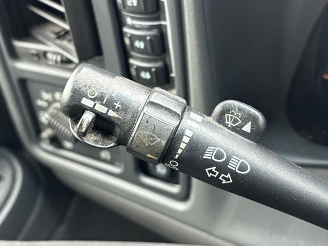 Used 2006 Chevrolet Silverado 2500 LT w/ Snow Plow Prep Package image 19