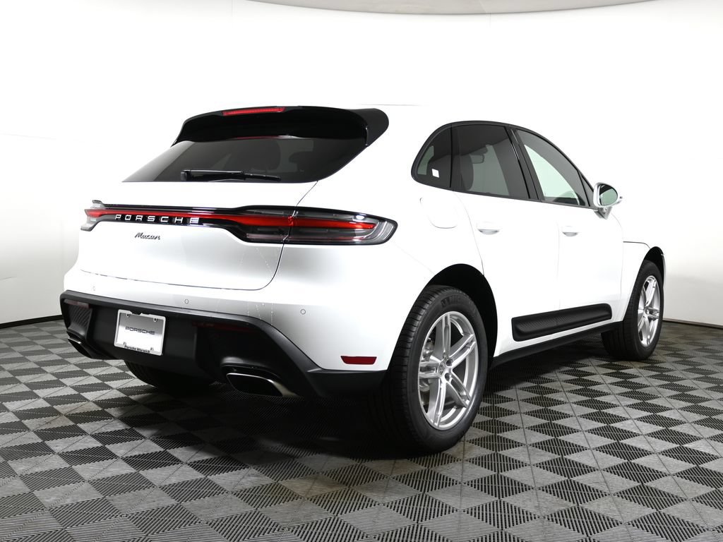 Used 2026 Porsche Macan AWD/4WD image 7