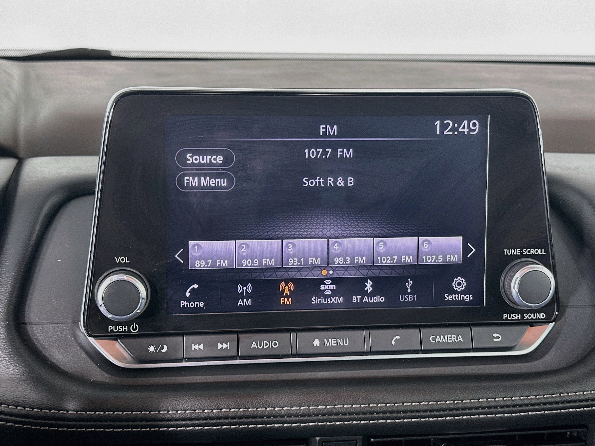 Used 2023 Nissan Rogue SV w/ SV Premium B Package FWD image 21
