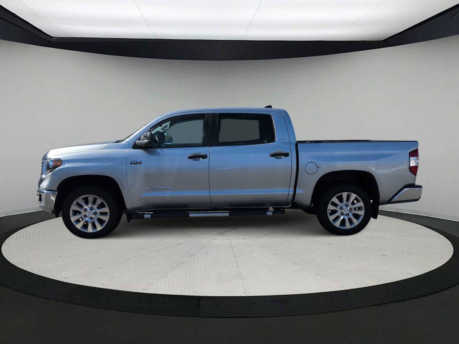 Used 2020 Toyota Tundra SR5 w/ SR5 Upgrade Package image 5