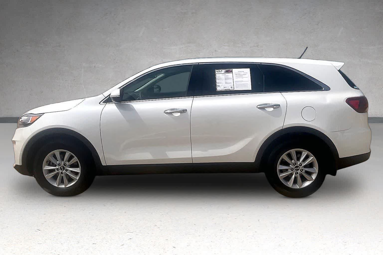 Used 2020 Kia Sorento L FWD image 3