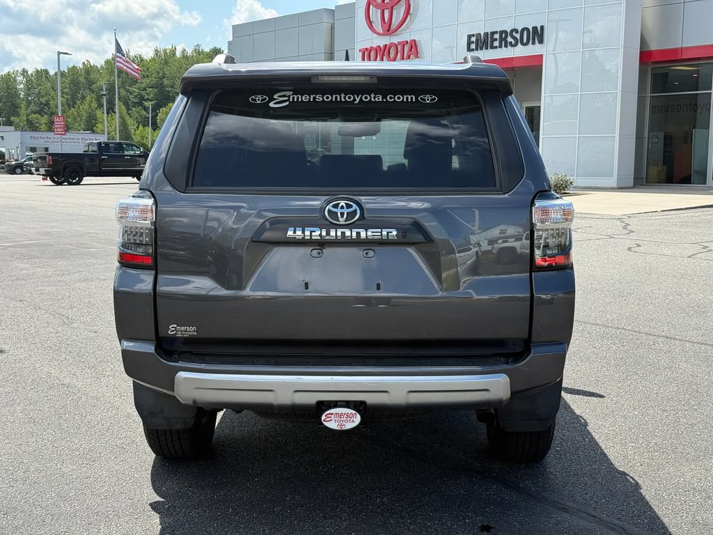 Used 2023 Toyota 4Runner TRD Off-Road Premium w/ Moonroof Package AWD/4WD image 4