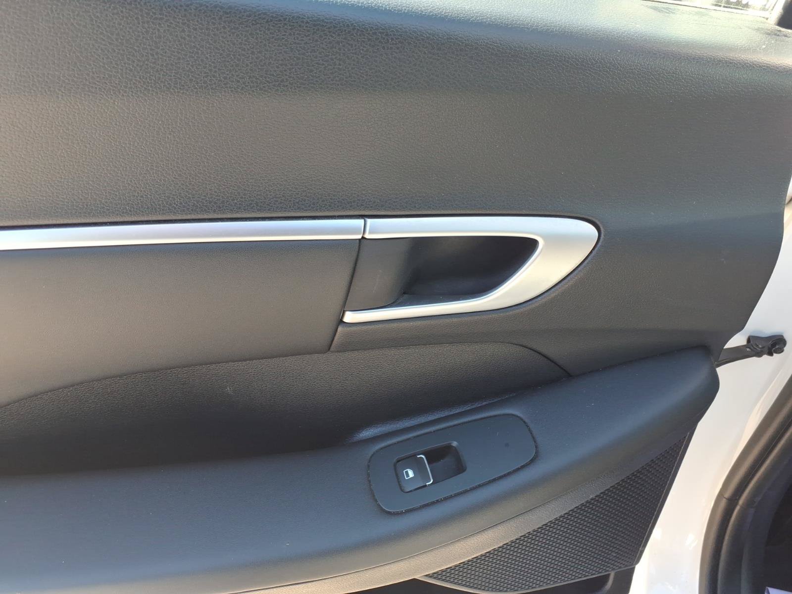 Used 2025 Hyundai Sonata SEL FWD image 9