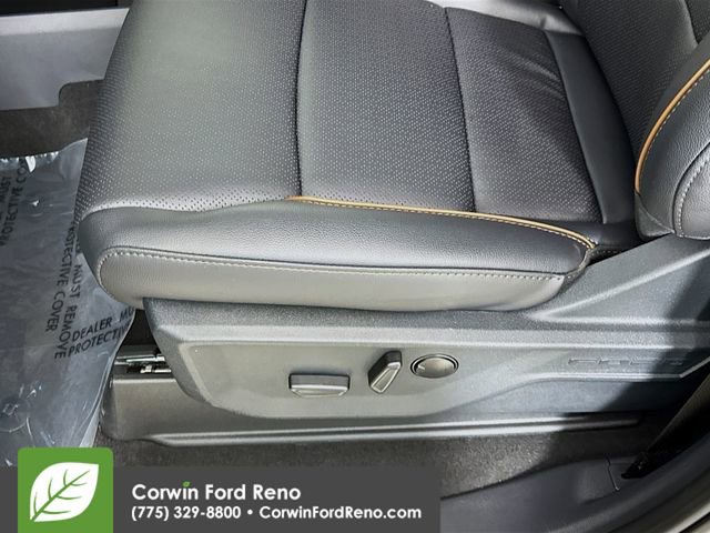 New 2026 Ford F350 Lariat w/ Black Appearance Package image 22