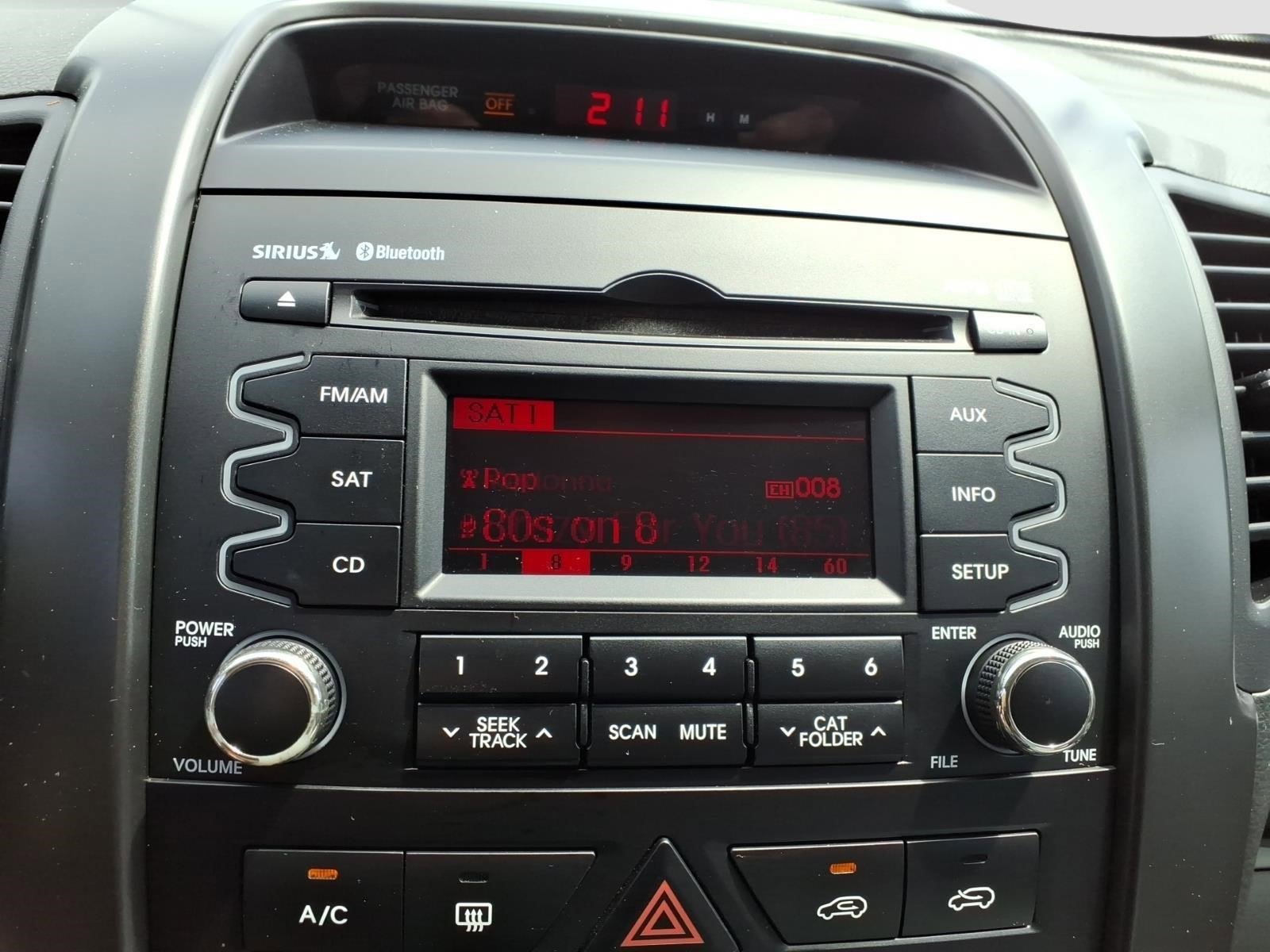 Used 2012 Kia Sorento LX w/ Convenience Pkg FWD image 16