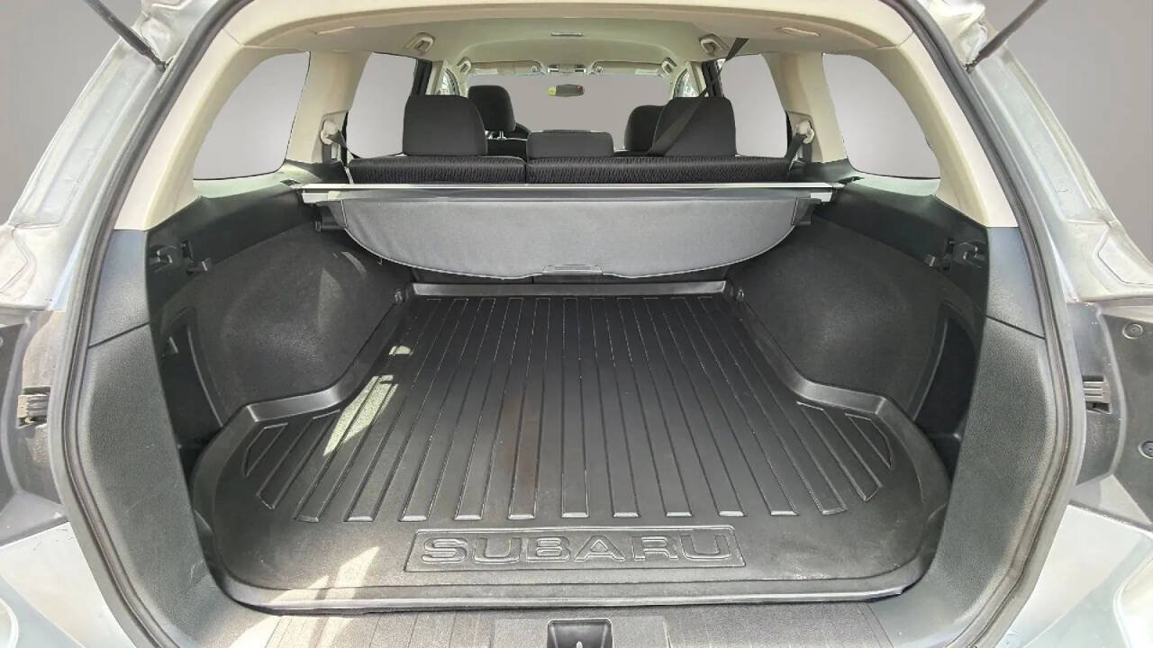 Used 2012 Subaru Outback 2.5i Premium w/ All-Weather Pkg AWD/4WD image 17