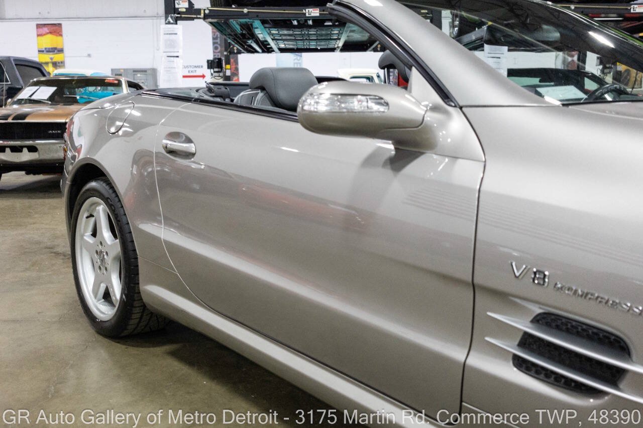 Used 2005 Mercedes-Benz SL 55 AMG image 25