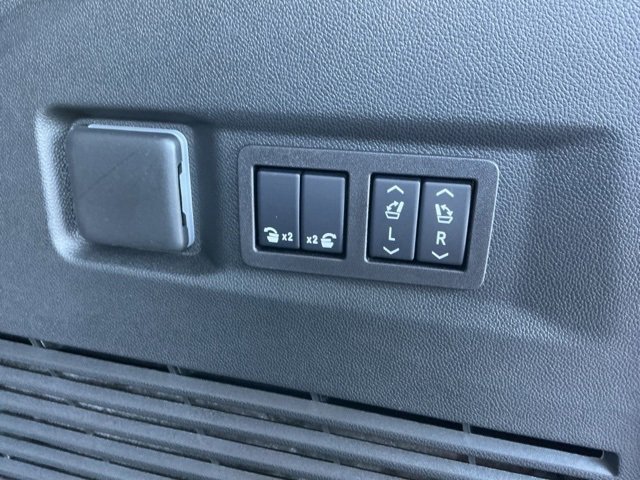 New 2025 Chevrolet Tahoe High Country image 19