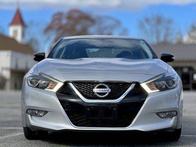 Used 2018 Nissan Maxima 3.5 SV image 2
