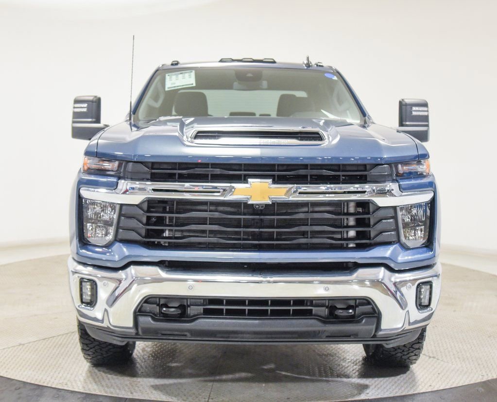 Used 2025 Chevrolet Silverado 2500 LT w/ Safety Package image 3