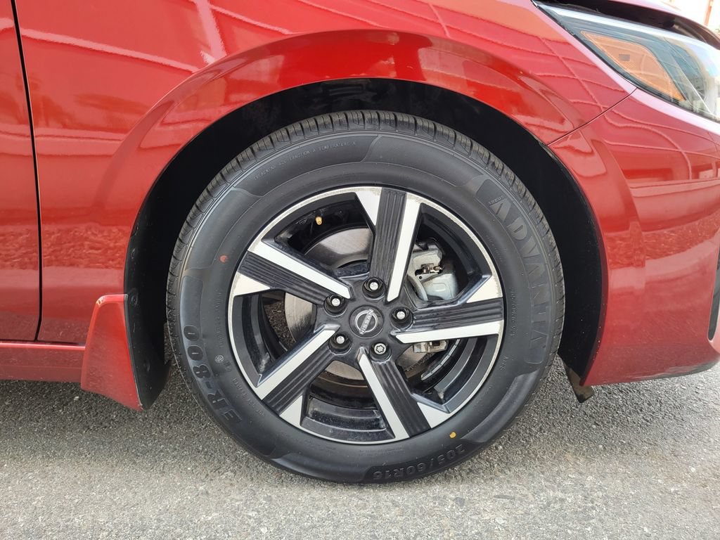 Used 2025 Nissan Sentra SV FWD image 39