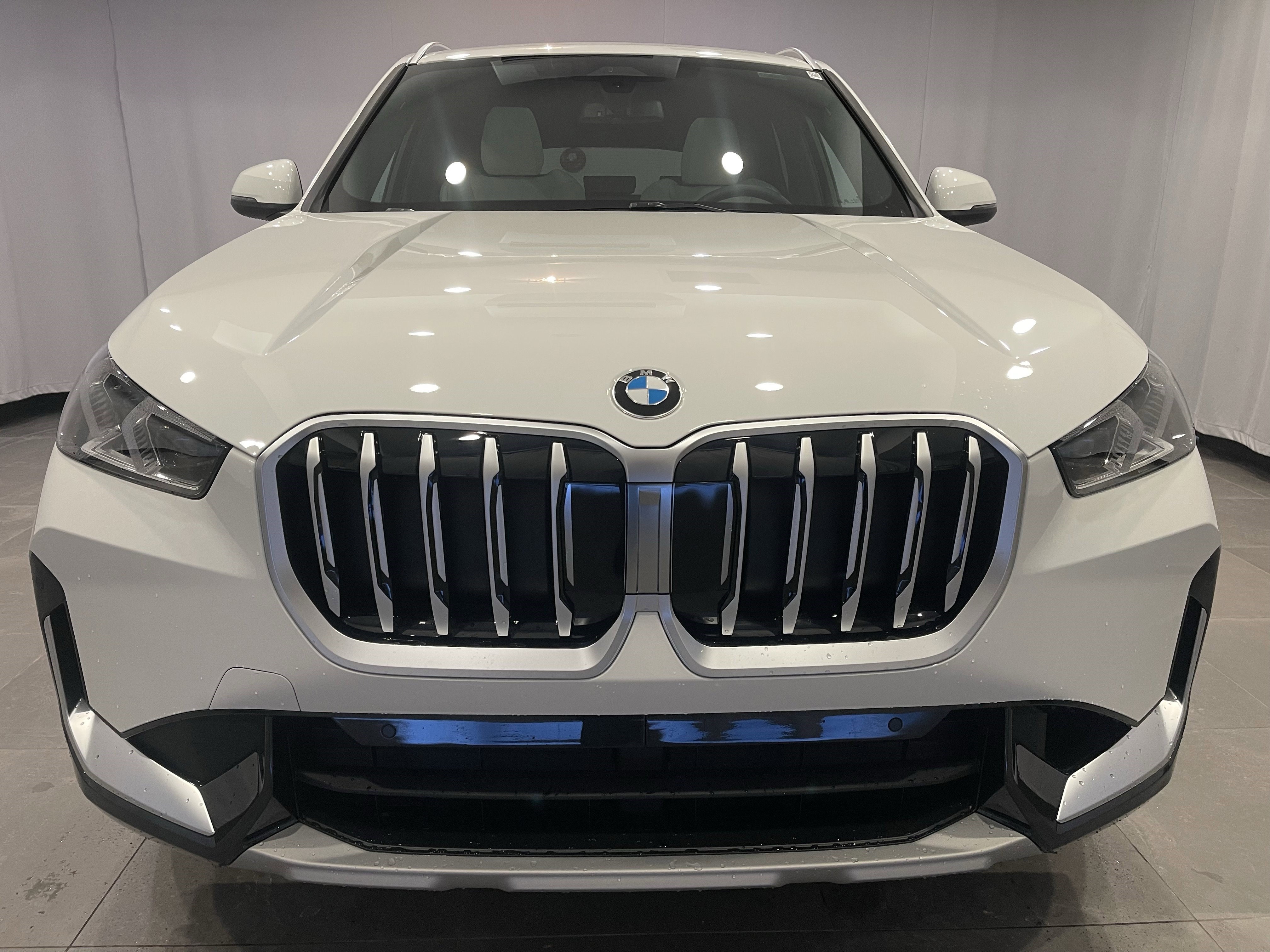 New 2026 BMW X1 xDrive28i w/ Convenience Package AWD/4WD image 2