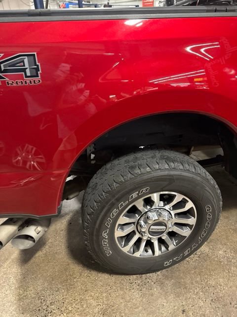 Used 2022 Ford F250 Lariat w/ Lariat Value Package AWD/4WD image 31