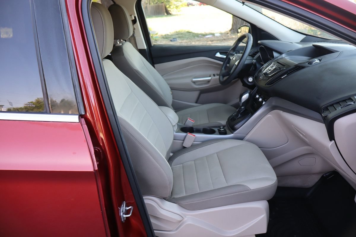 Used 2016 Ford Escape SE FWD image 22