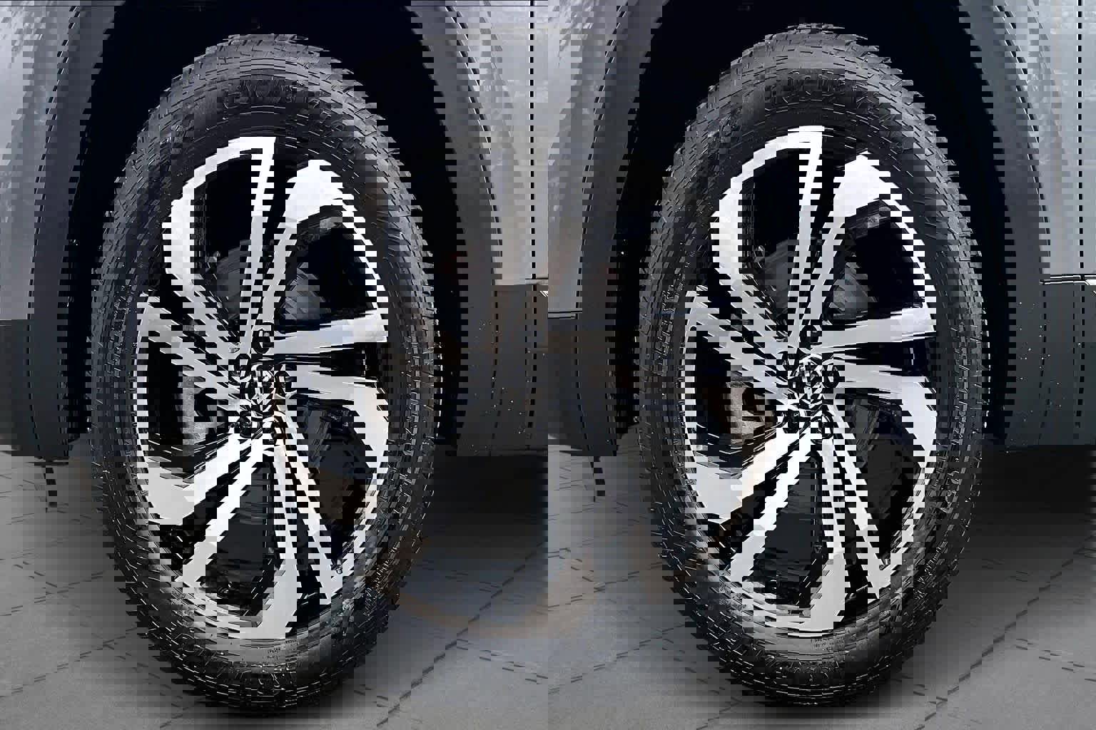 Used 2022 Volkswagen Atlas SEL image 11