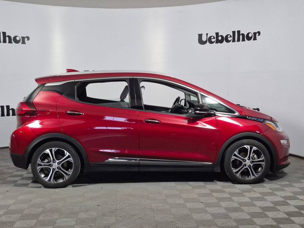Used 2018 Chevrolet Bolt Premier w/ Driver Confidence II Package FWD image 8