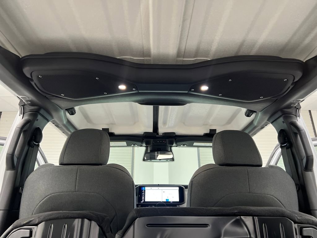 Used 2025 Jeep Wrangler Sahara 4xe image 31