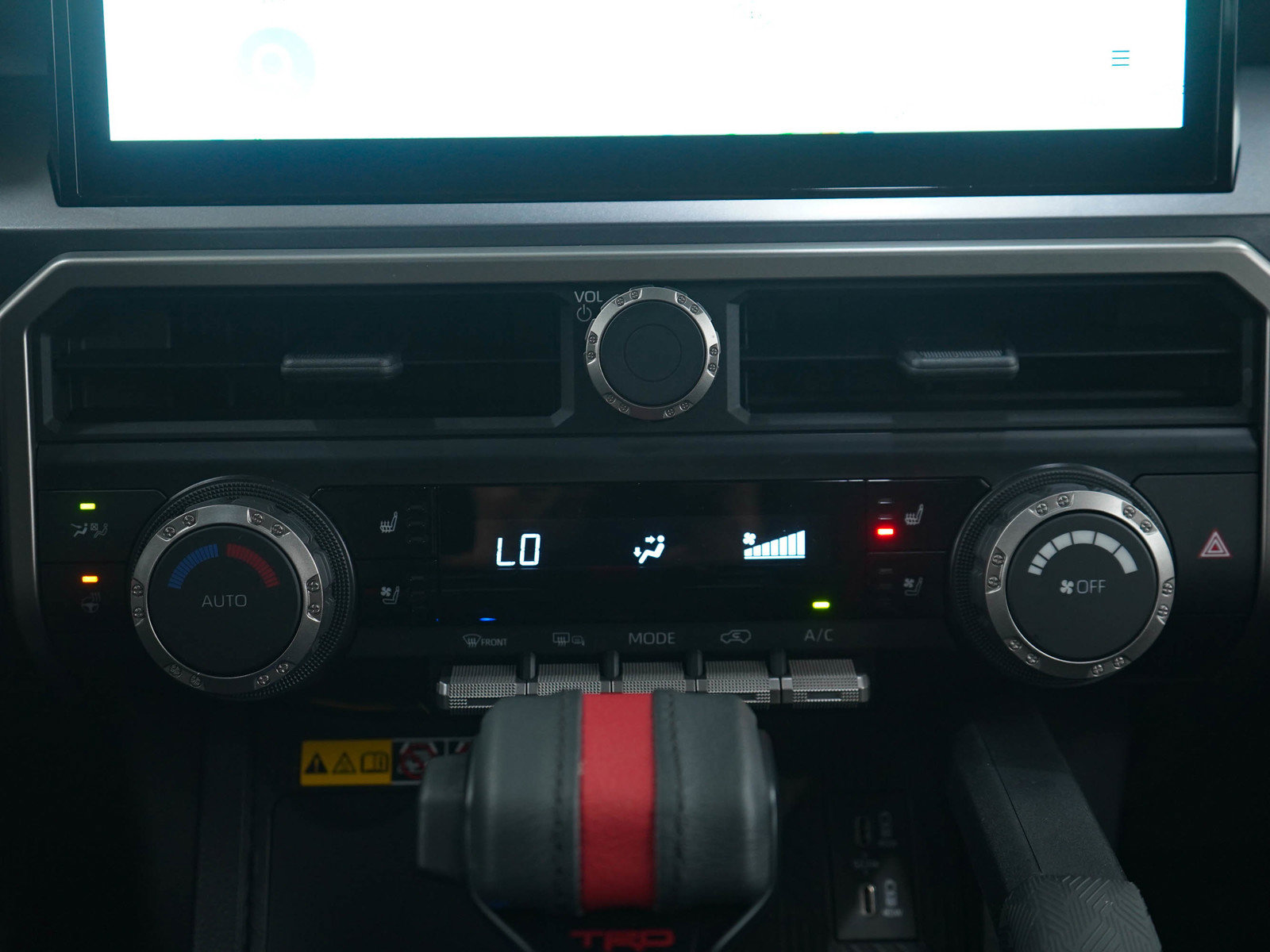 Used 2025 Toyota 4Runner TRD Off-Road Premium image 17