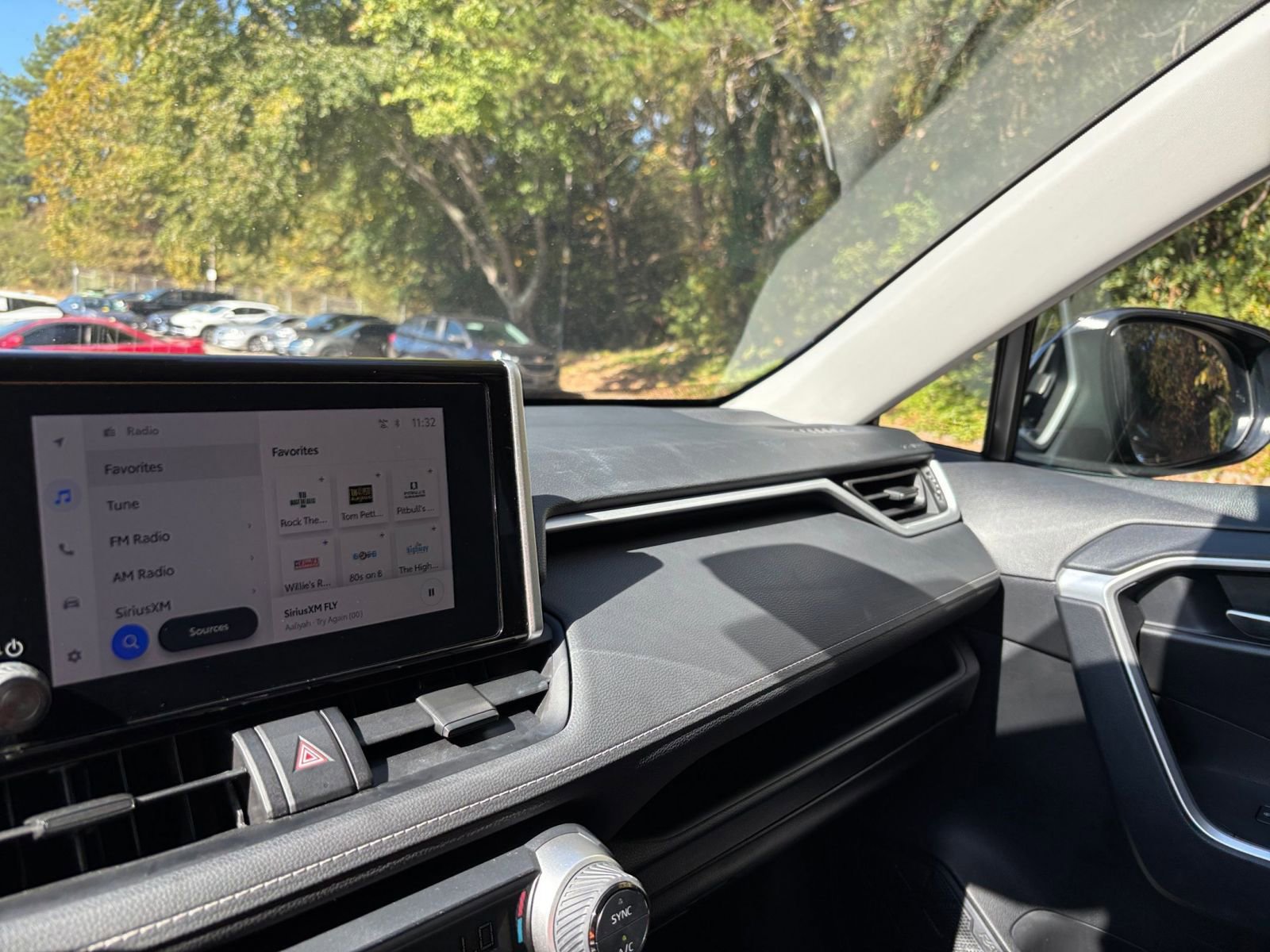 Used 2025 Toyota RAV4 XLE image 35