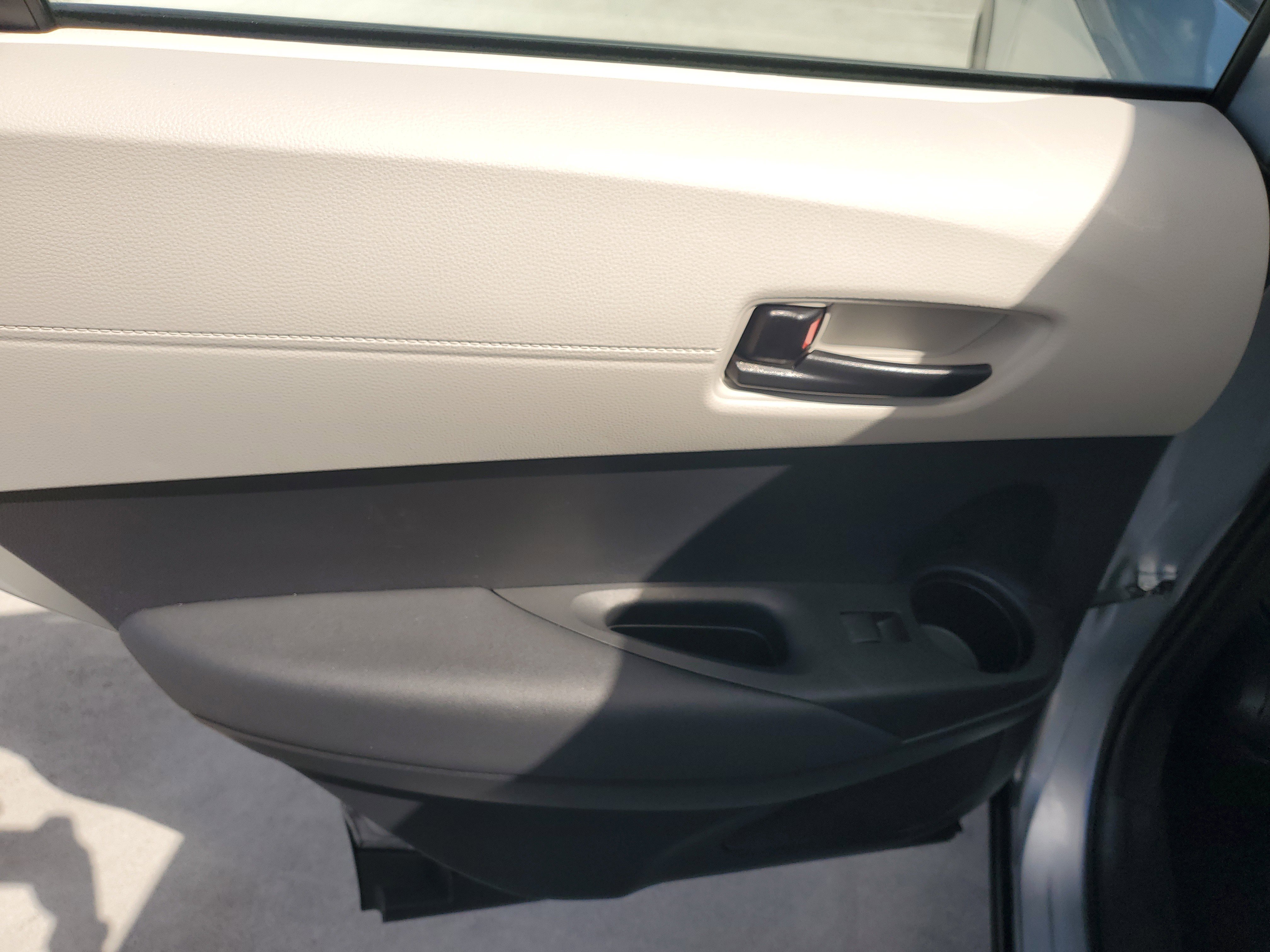 New 2023 Toyota Corolla Cross L image 42