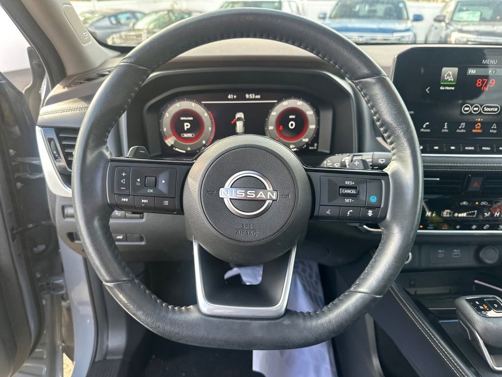 Used 2023 Nissan Rogue Platinum w/ Platinum Premium Package image 56