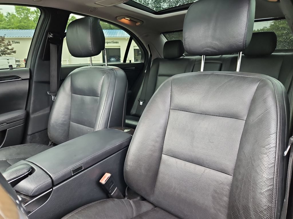 Used 2011 Mercedes-Benz S 550 w/ Sport Pkg image 24