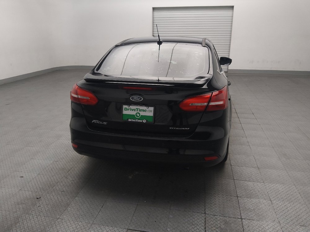 Used 2018 Ford Focus Titanium w/ Titanium Technology Package FWD image 7