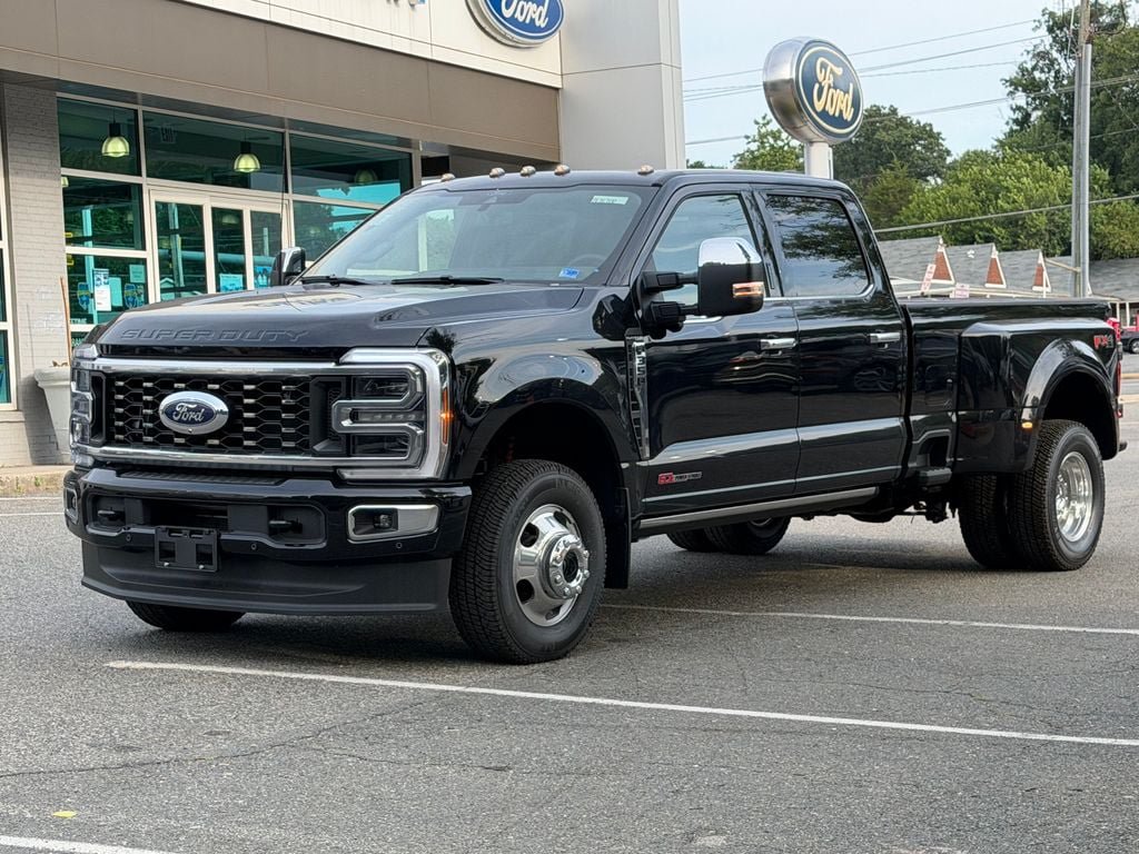 New 2026 Ford F350 Platinum w/ Platinum Plus Package AWD/4WD image 3
