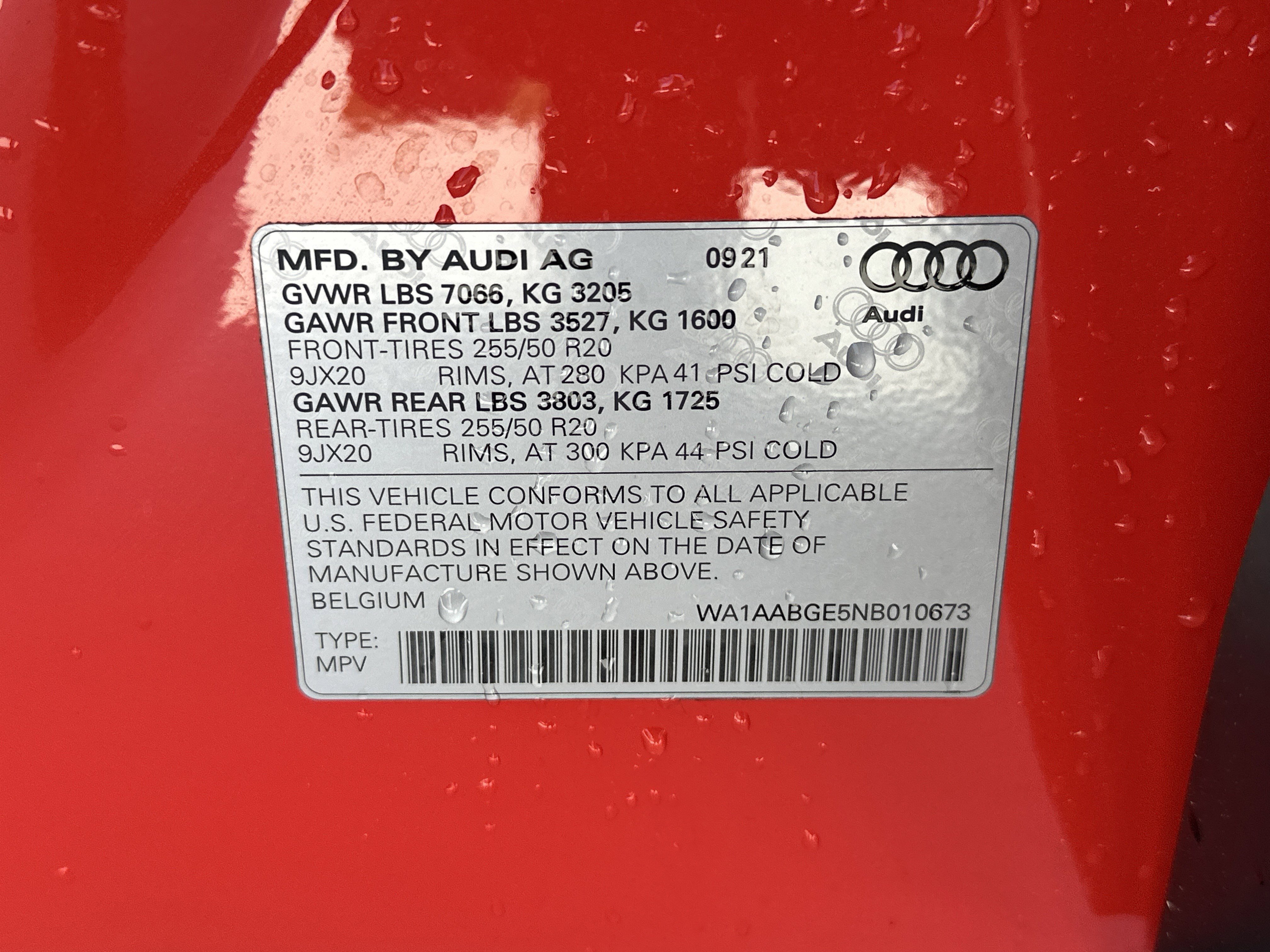Used 2022 Audi e-tron Premium w/ Convenience Plus Package image 35