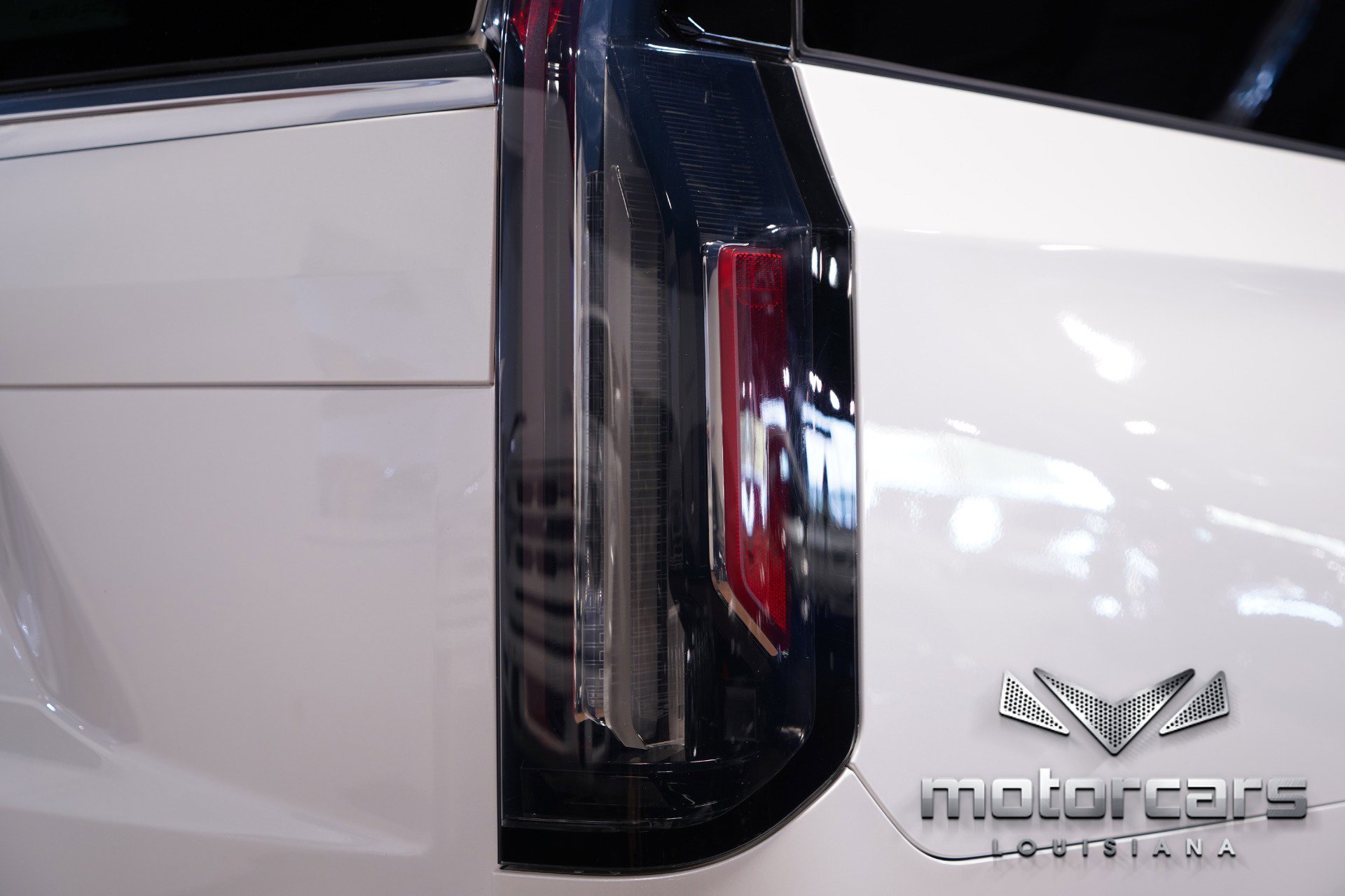 Used 2022 Cadillac Escalade ESV Premium Luxury image 18