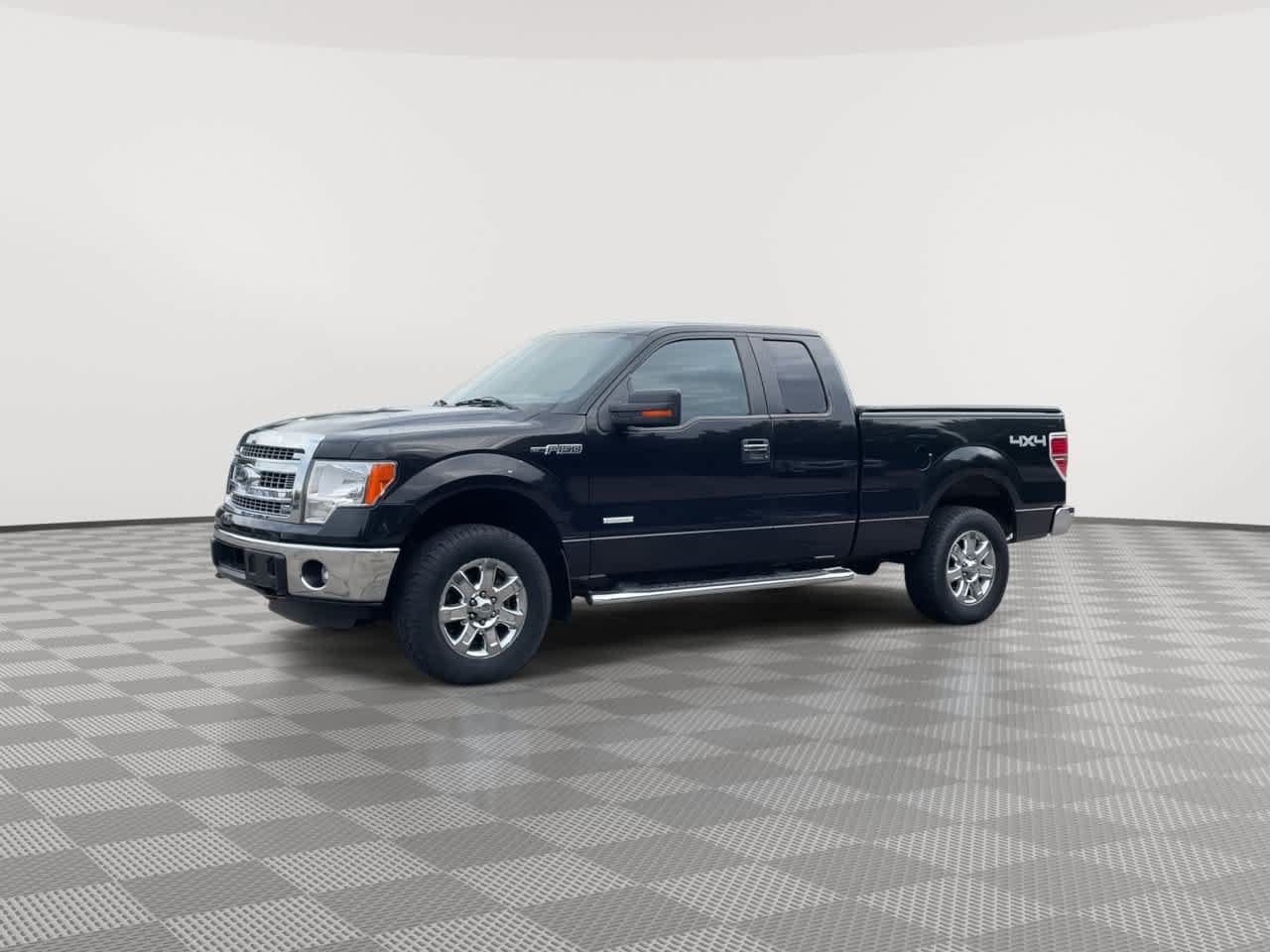 Used 2013 Ford F150 XLT w/ Luxury Equipment Group AWD/4WD image 4