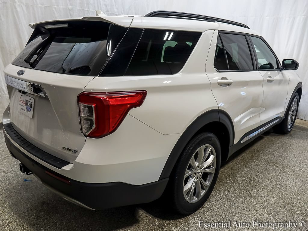 Used 2023 Ford Explorer XLT w/ Equipment Group 202A AWD/4WD image 8