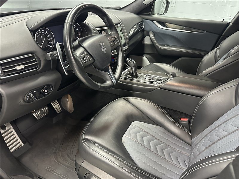 Used 2021 Maserati Levante S GranLusso AWD/4WD image 2