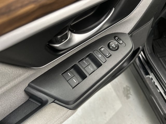 Used 2020 Honda CR-V EX image 18