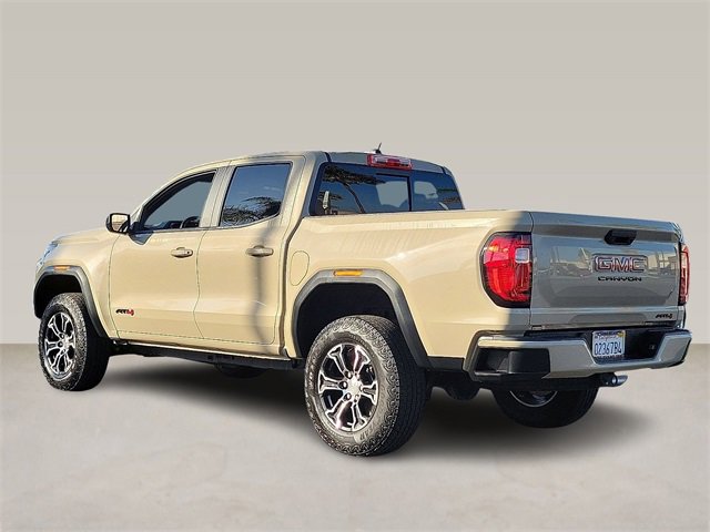 Used 2024 GMC Canyon AT4 image 2