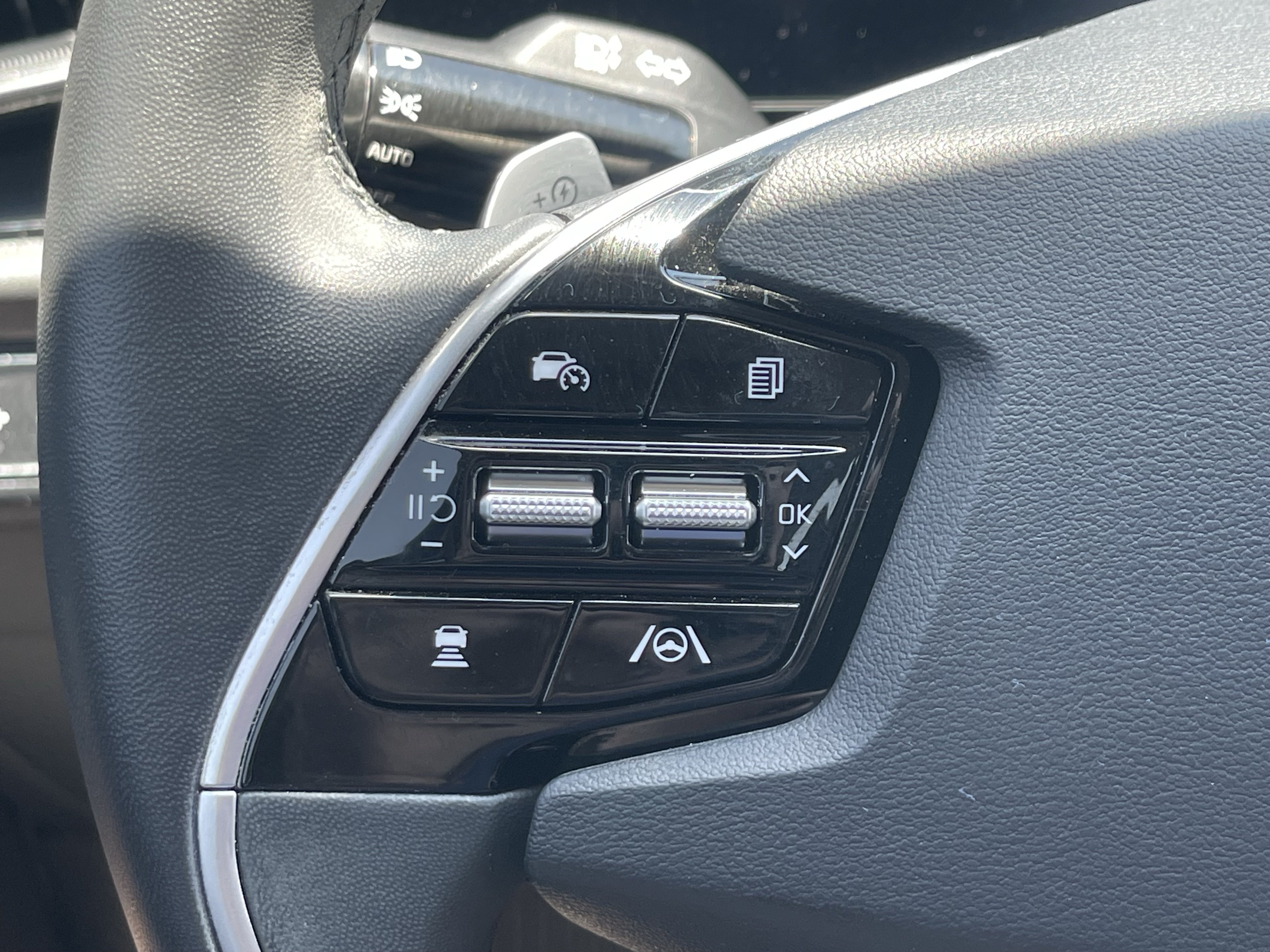 Certified 2023 Kia Niro Wind FWD image 23